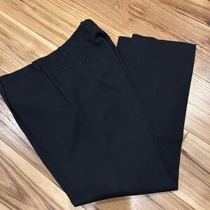 Men’s slacks
Custom, executive collection by Tom James